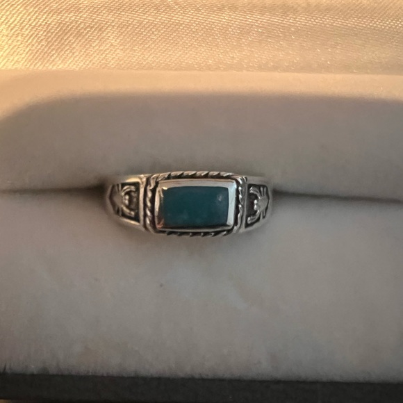 Turquoise and silver ring - Picture 4 of 5